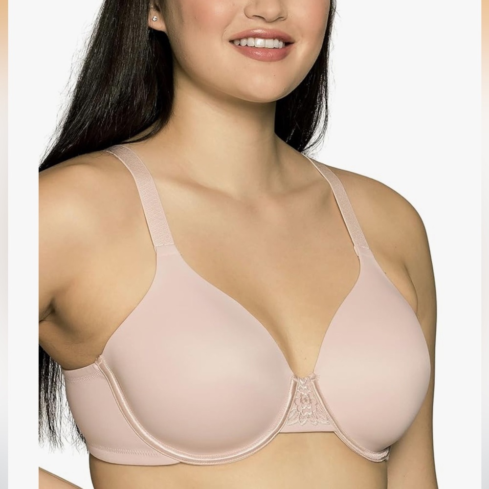 Vanity Fair underwire bra size 42D. New in bag. Rose quartz.